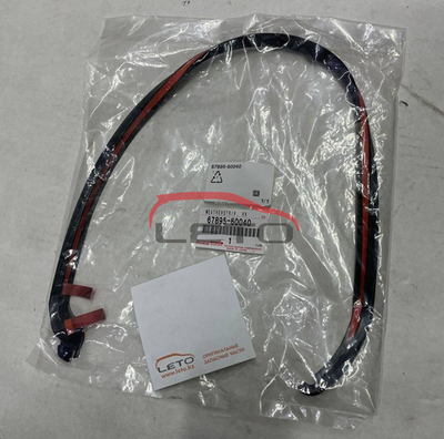 Уплотнитель двери (RH) 67895-60040 6789560040