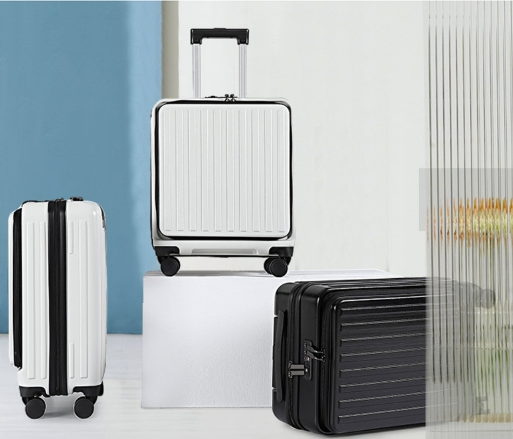 Чемодан Paul Frank "Turista" (Milky White)