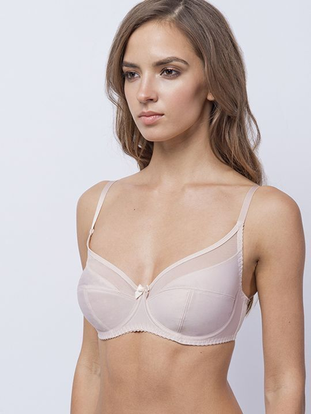 Бюстгальтер на каркасах с Т-образным членением чашек (Размер: 75D) (Цвет: пудровый)