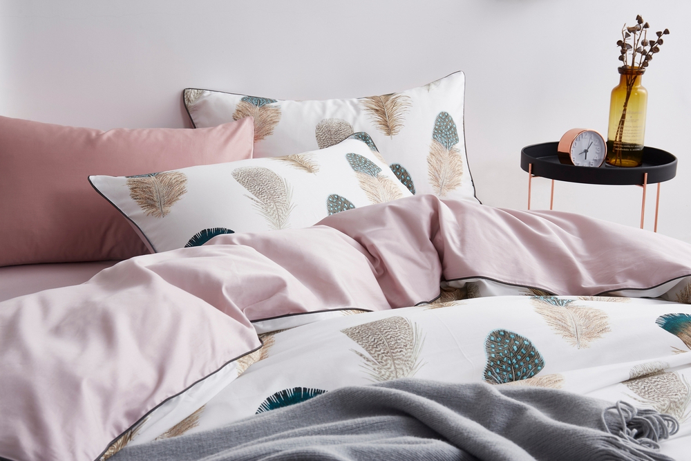 Комплект постельного белья Сатин Премиум на резинке CPAR047