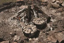 Жаровня чугунная на ножках, 26 см, 4.8 л, угольная, Lodge