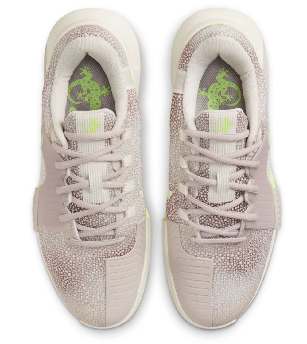 Женские Кроссовки теннисные Nike Zoom GP Challenge 1 Premium - phantom/barely volt/platinum violet