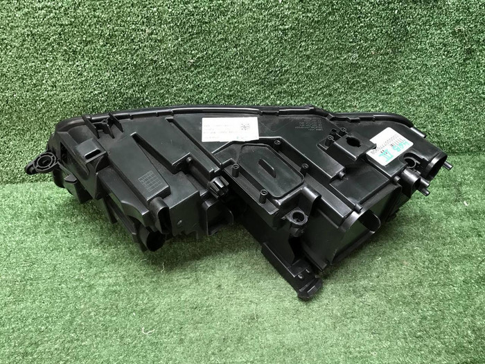 Корпус фары правый VW Tiguan 2 (2016-2020)