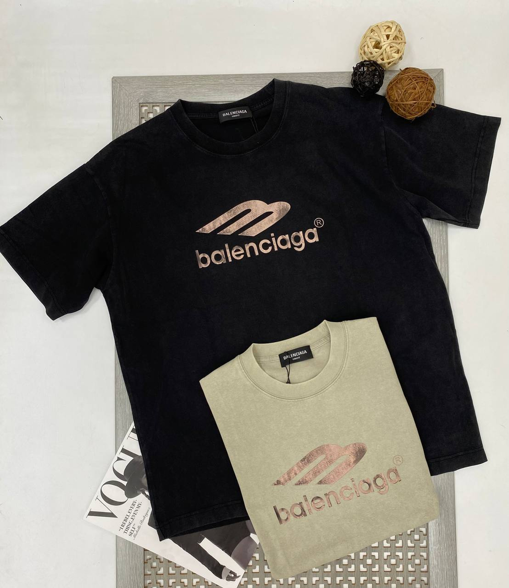 Футболка Balenciaga