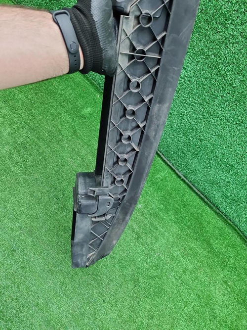 Воздуховод радиаторов нижний BMW X5 G05 (18-23)