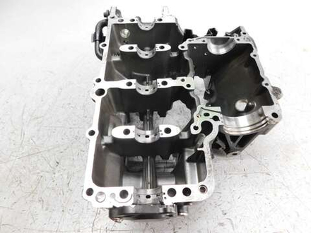 Нижняя часть картера Yamaha FZ1 Fazer RN21J N518E