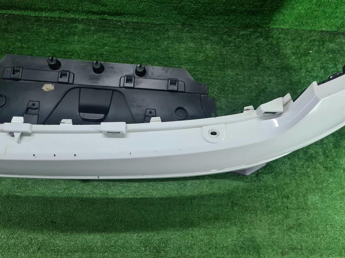 Бампер передний Range Rover Velar (2017-2023)