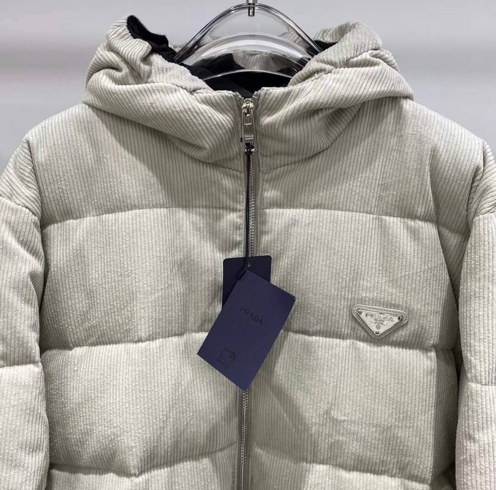 Пуховик Prada