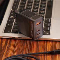 Сетевое зарядное устройство GoGadget CityPump 65W 2хUSB-C 1xUSB-A LCD GaN