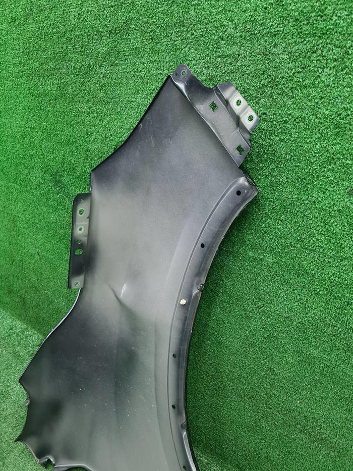 Крыло переднее левое Subaru Forester 5 SK (18-нв)