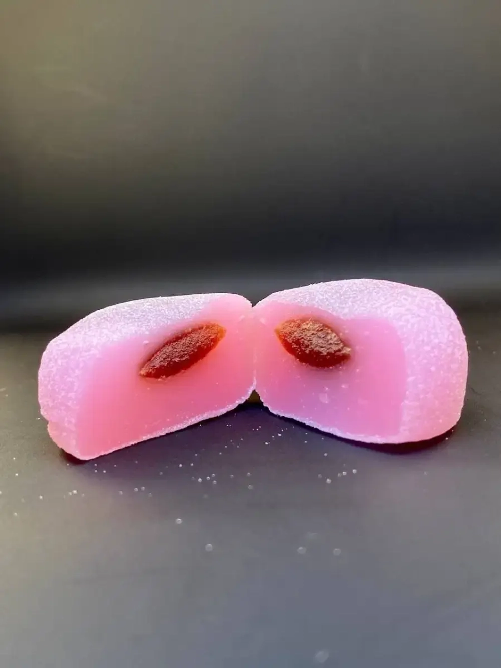 Пирожное Моти (Mochi) с бобовой начинкой (красная фасоль)