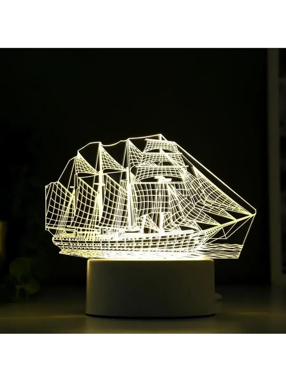 Светильник «Фрегат» LED белый от сети 9.5×15×16 см RISALUX