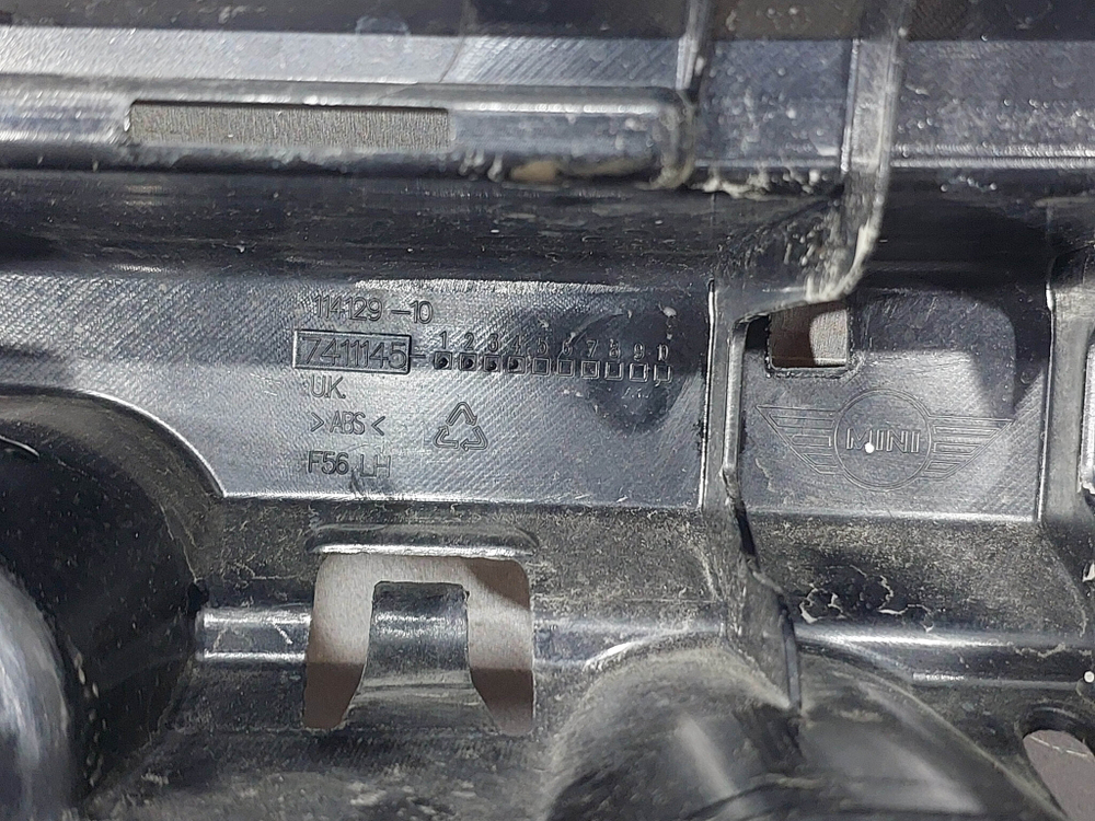 Кронштейн заднего бампера левый MINI Hatch (F55/F56) 13-нв Б/У Оригинал 51127411145