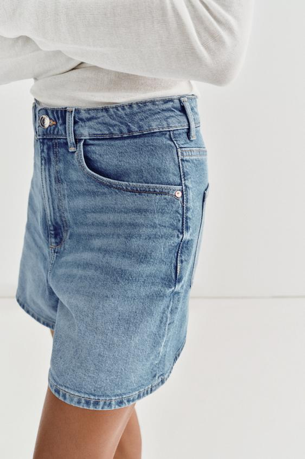 ZARA ШОРТЫ Z1975 MOM FIT, ВЫЦВЕТШИЙ СИНИЙ