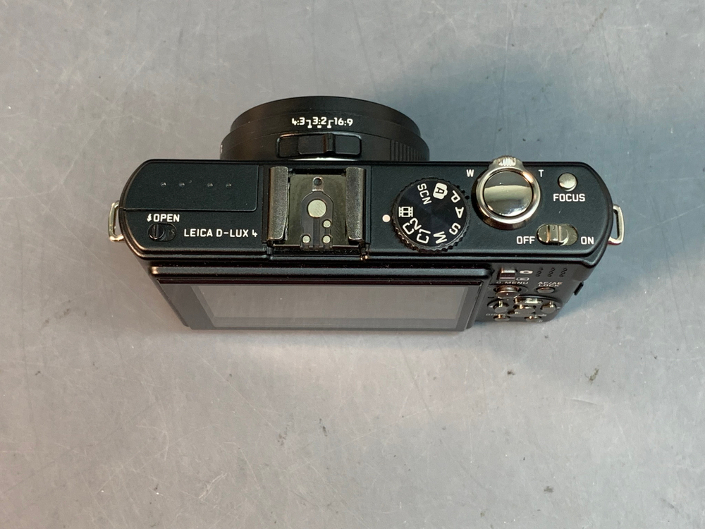 Leica Camera D-Lux 4