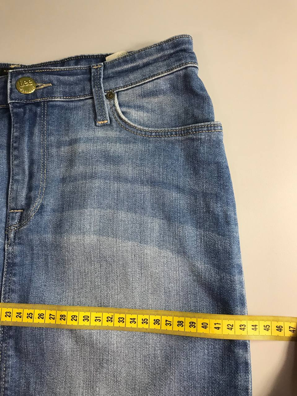 Юбка Lee стильная и модная, визуально 44 размер