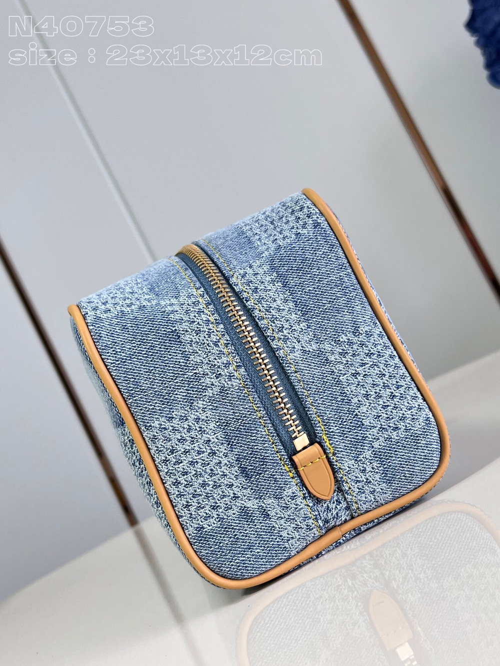 Louis Vuitton Locker Dopp Kit