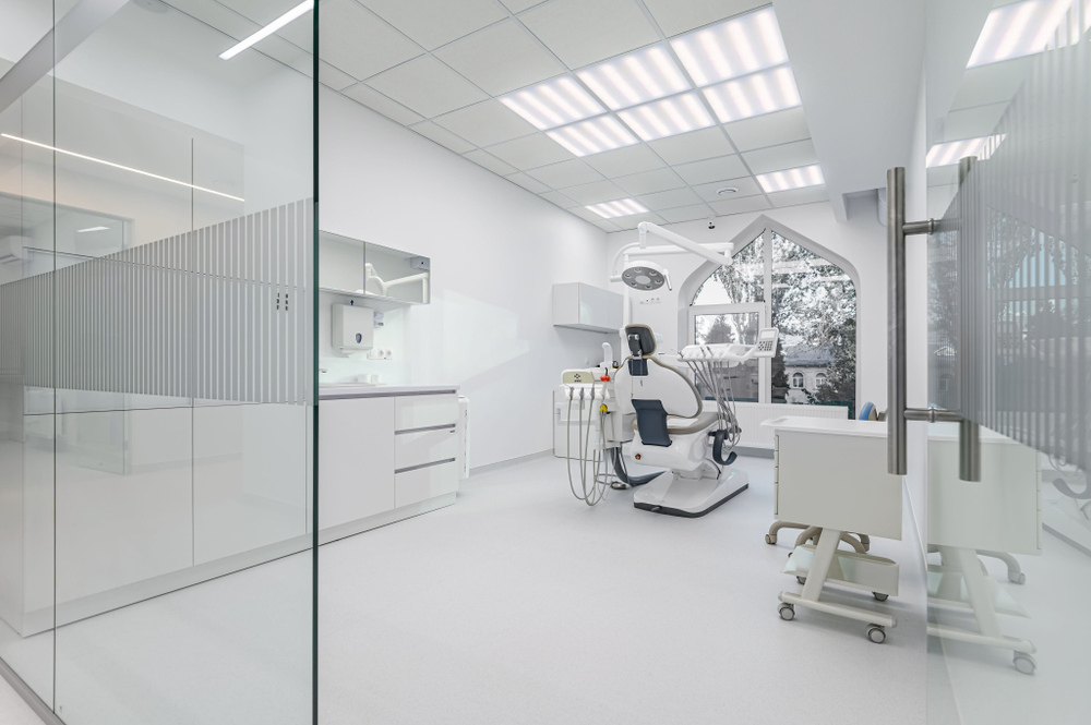 Светильник LED-панель ДВО 1201 40Вт 6500К IP54 595х595мм опал LIGHTING PRO IEK