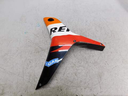 Пластик боковой левый Honda CBR600RR 06-08 64370-MFJ-D000