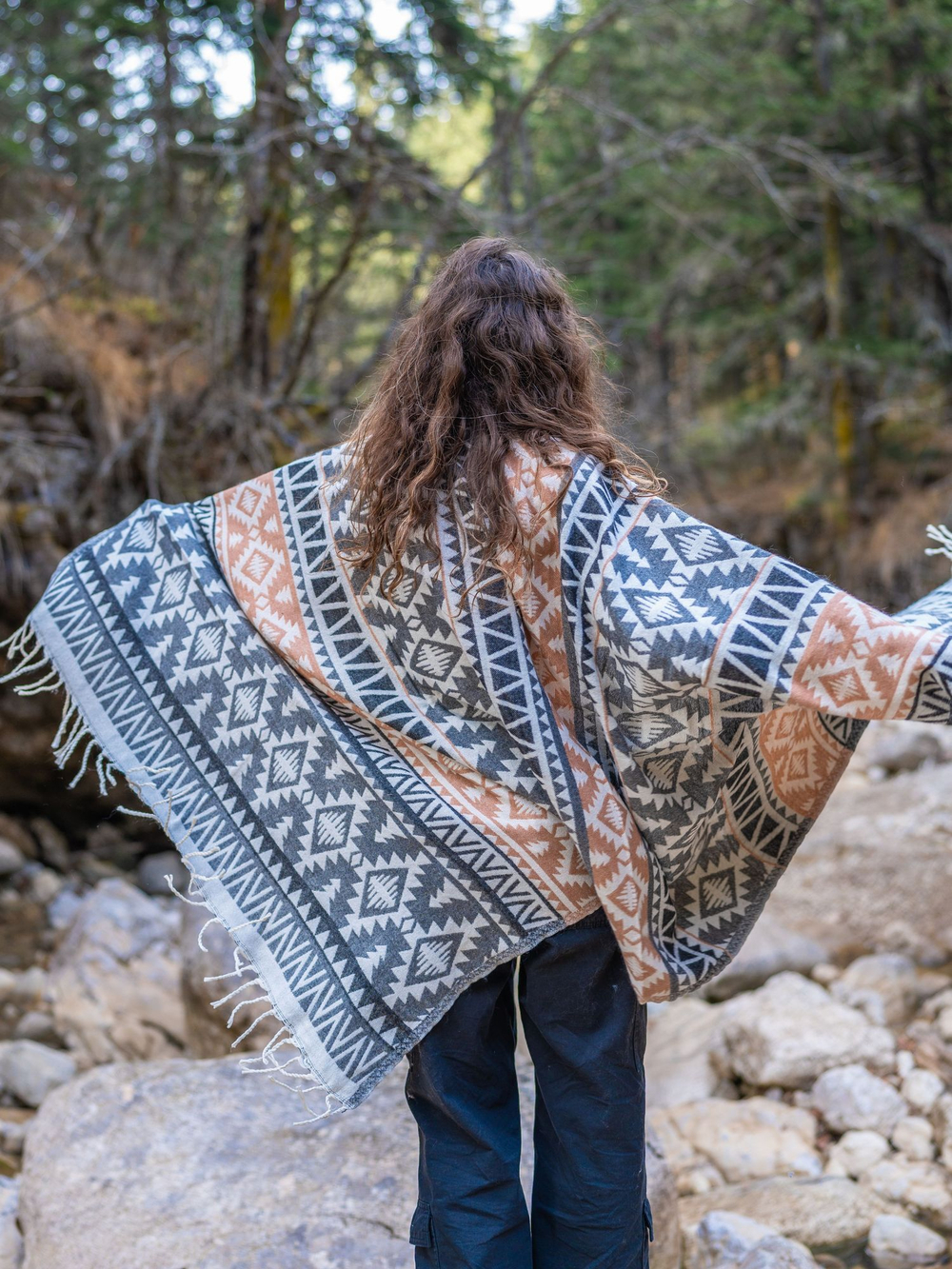 Шарф теплый с орнаментом Сканди