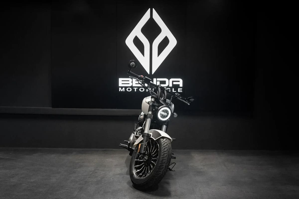 Мотоцикл BENDA Rock 300