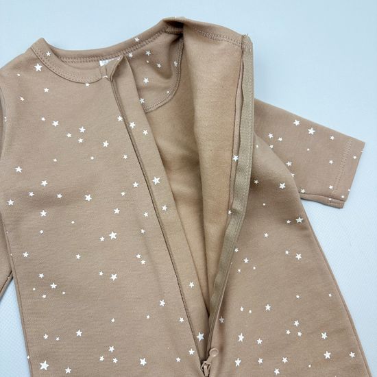 Комбинезон из футера с начесом, Свет звезд на тем.бежевом