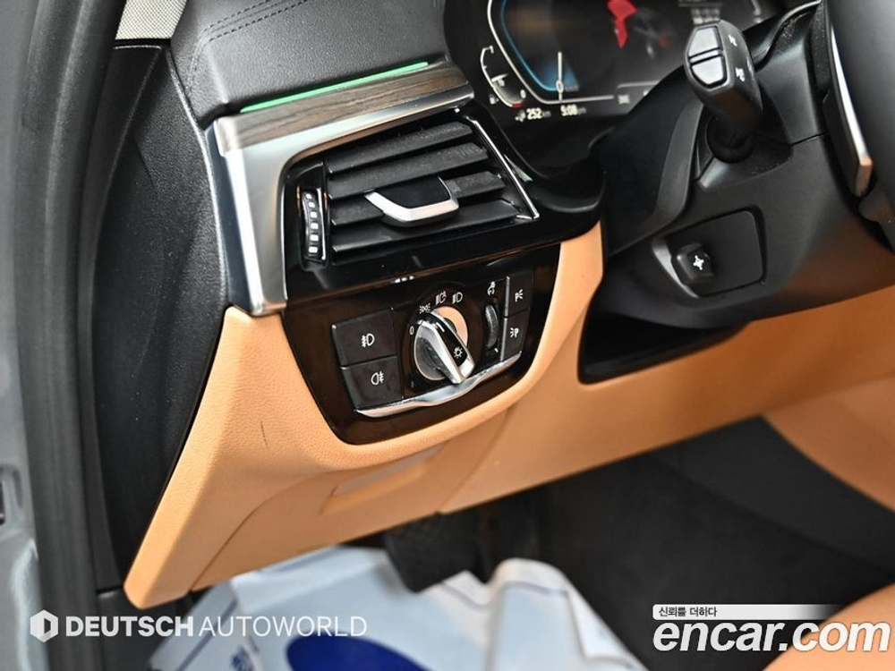 BMW 5 Series (G30) 530e Luxury (12.2019)