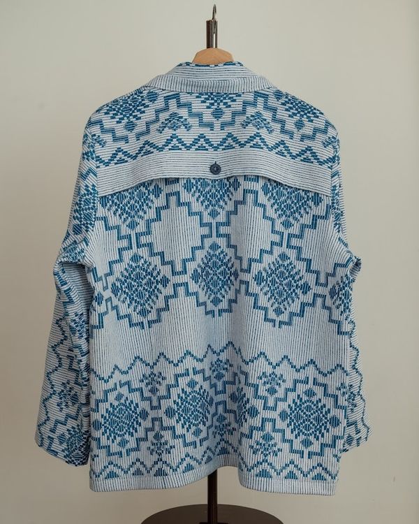 Куртка с Повторяющимся Графичным Узором синяя - фото 2