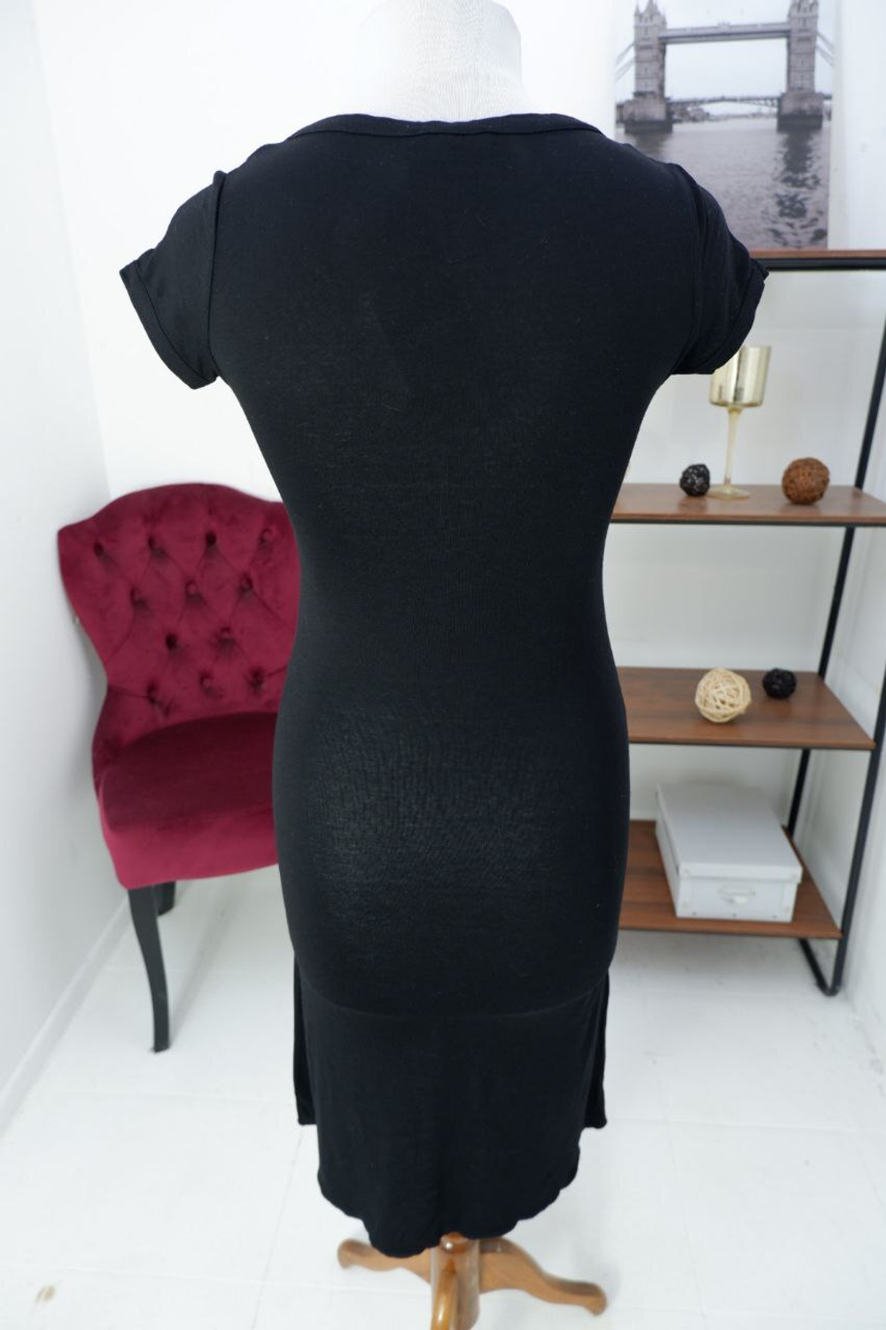 Платье Oodji с вискозой стильное 42 размер, новое