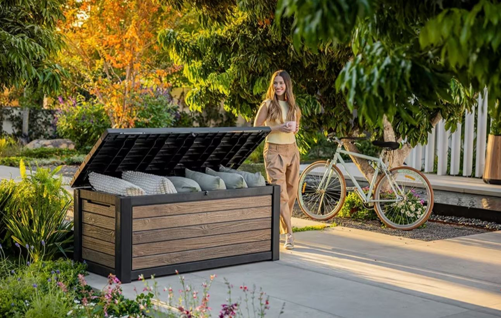 Пластиковый сундук Keter Deco Deck 630 л brown