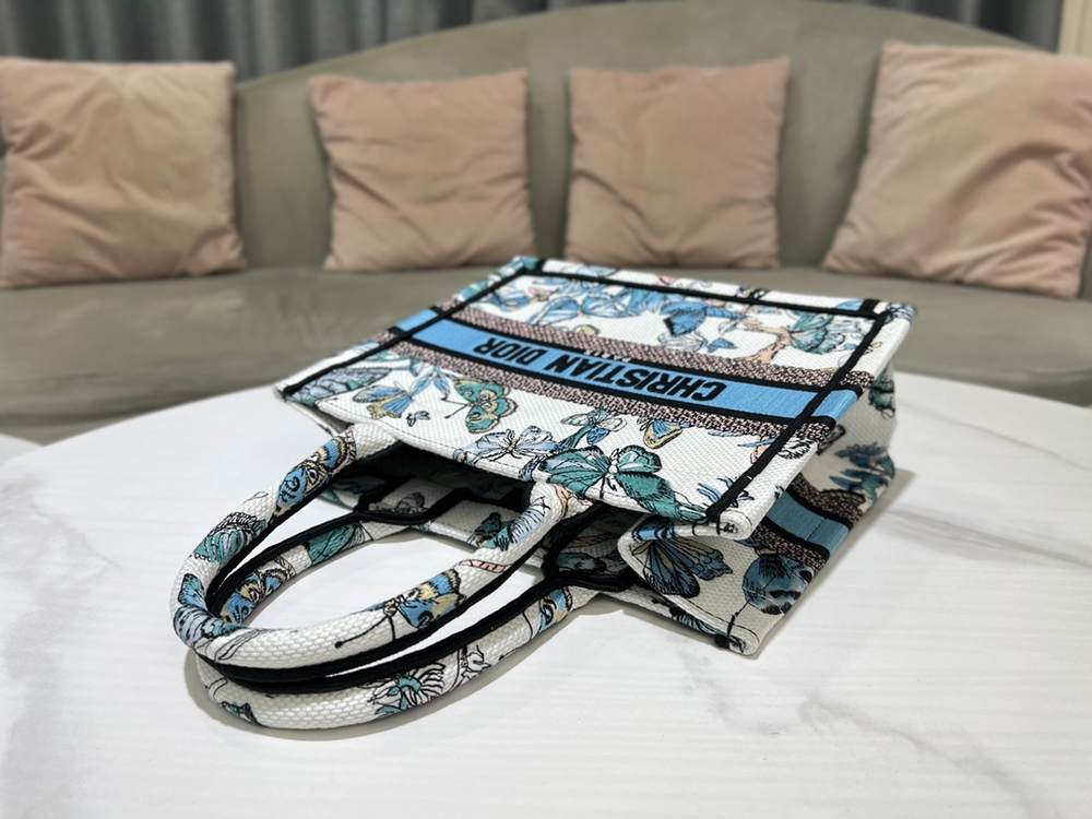 Christian Dior Book Tote 26 cm