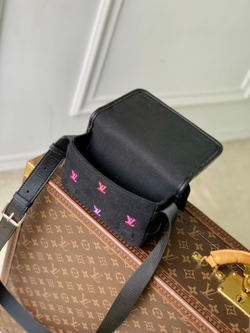 Louis Vuitton Bosphore Wearable Wallet