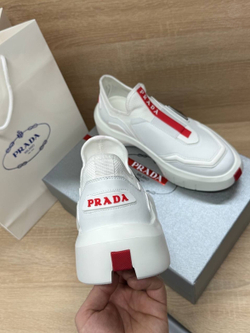 Кроссовки Prada