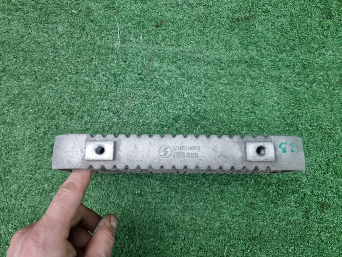 Подножка средняя Shacman X3000 (2022-н.в.)