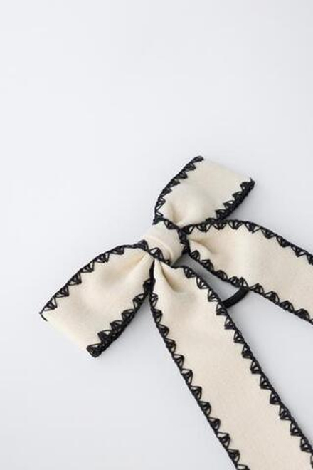 ZARA РЕЗИНКА ДЛЯ ВОЛОС С КОНТРАСТНЫМ БАНТОМ, ЭКРЮ