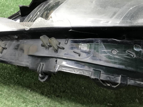 Битая Фара левая Toyota Camry xv70 (2017-н.в.) LED
