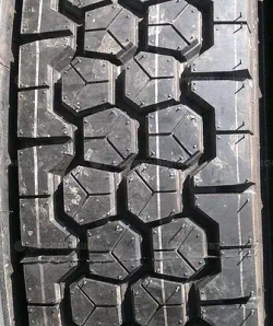 LingLong D955 245/70 R19,5 136/134M ved16PR (Ведущая ось)