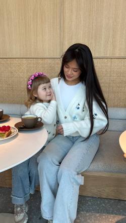 Кардиган с цветами взрослый