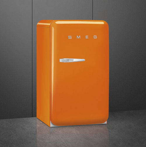 Отдельностоящий однодверный холодильник Smeg FAB10ROR6