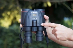 Бинокль Canon 10x42 L IS WP