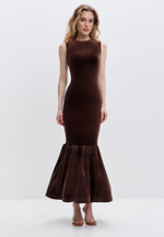 Платье с воланом вечернее