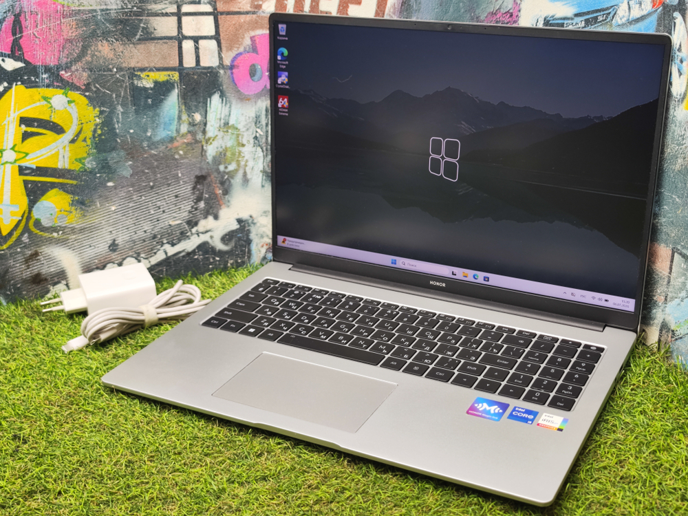 Honor MagicBook X 16 Pro i5-13500/16Gb/Iris Xe/512Gb/FHD/IPS/BRN-G56