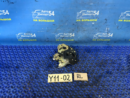 Замок двери задней левой NISSAN AD 1999