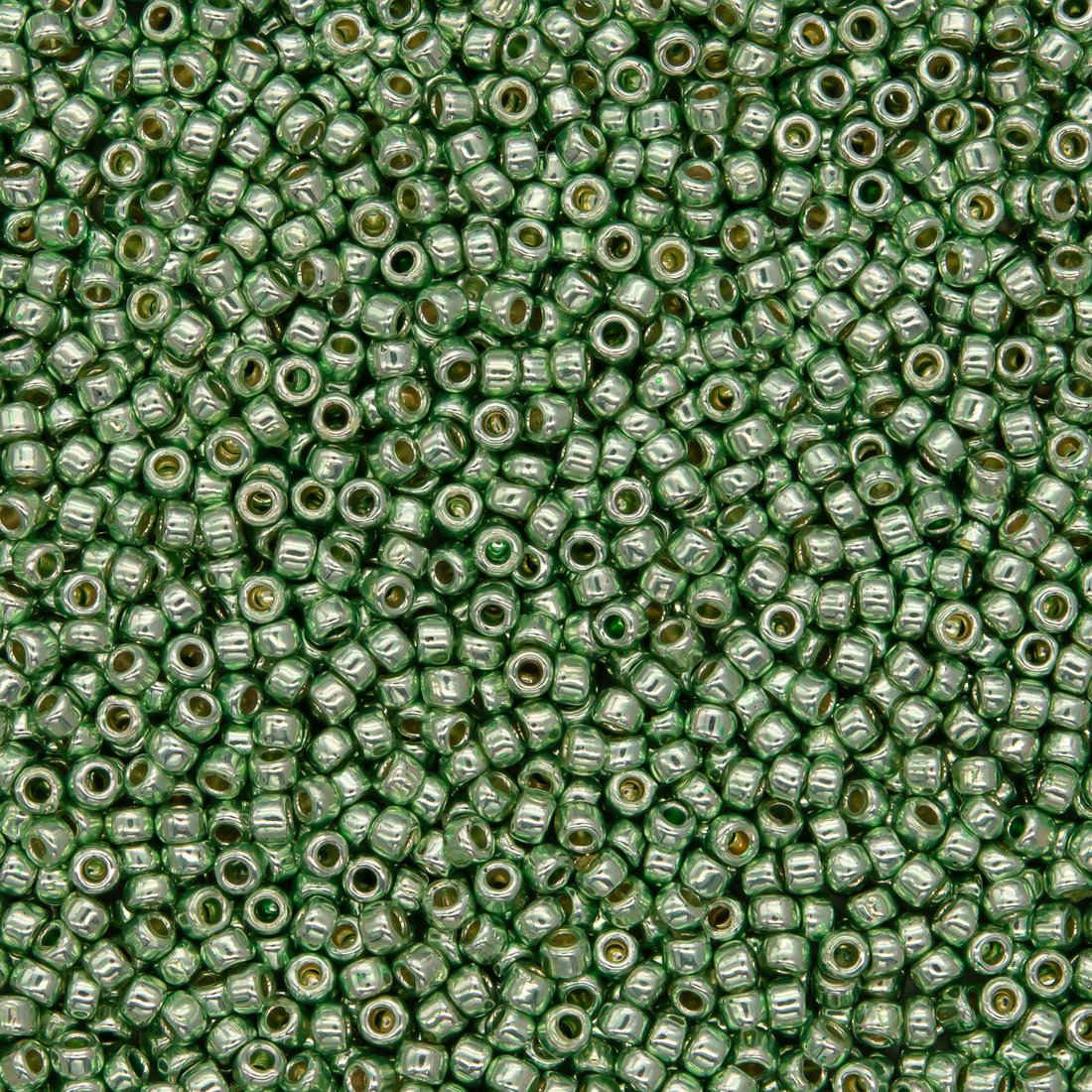 Японский бисер TOHO Round 15/0 (№PF560), непрозрачный глянцевый с металлическим блеском