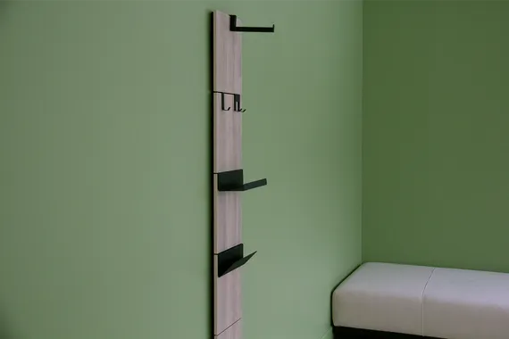 Вешалка Stripe L (вяз светлый)