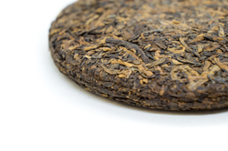 59313 Чай прессованный черный Пуэр Шу "Сэнчжун, Цзинь Я Чжень Цан" Золотая Почка, мини бин 100гр