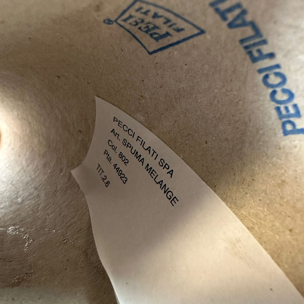 SPUMA - Pecci Filati; 22% альпака, 39% меринос, 25% акрил, 14% п/а; букле; 260м/100гр; col. 802, цвет: светло-серый,