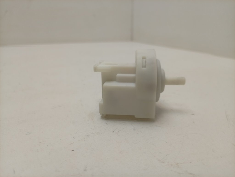 WLL2416EOE/01 кт73 Датчик уровня воды для стиральной машины Bosch 9000709431 б/у