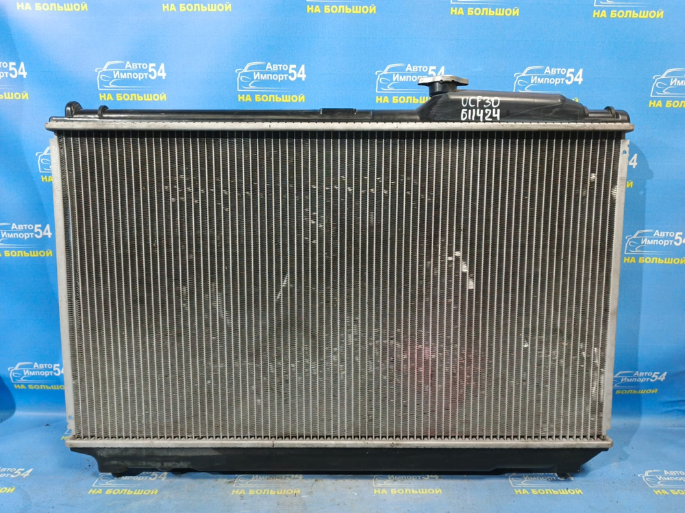 Радиатор двигателя TOYOTA CELSIOR 2000-2006