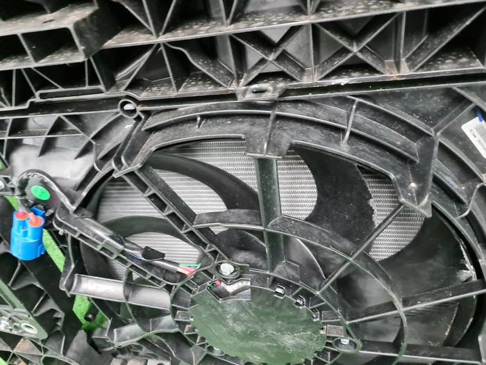 Телевизор в сборе Voyah Free (2021-н.в.)